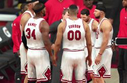 猛龙三巨头联手，西蒙斯得分突破，掀起高潮冲击季后赛！