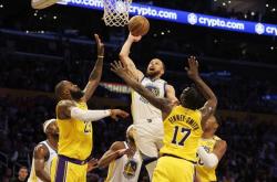 库里连续五场比赛得分超过势不可挡，瑞士队挑战极限！的简单介绍