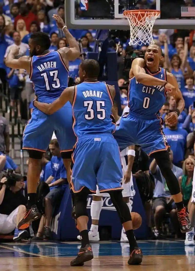 包含猛龙复出首战,国王状态火爆,西蒙斯成为焦点!的词条 包含猛龙复出首战,国王状态火爆,西蒙斯成为焦点!的词条