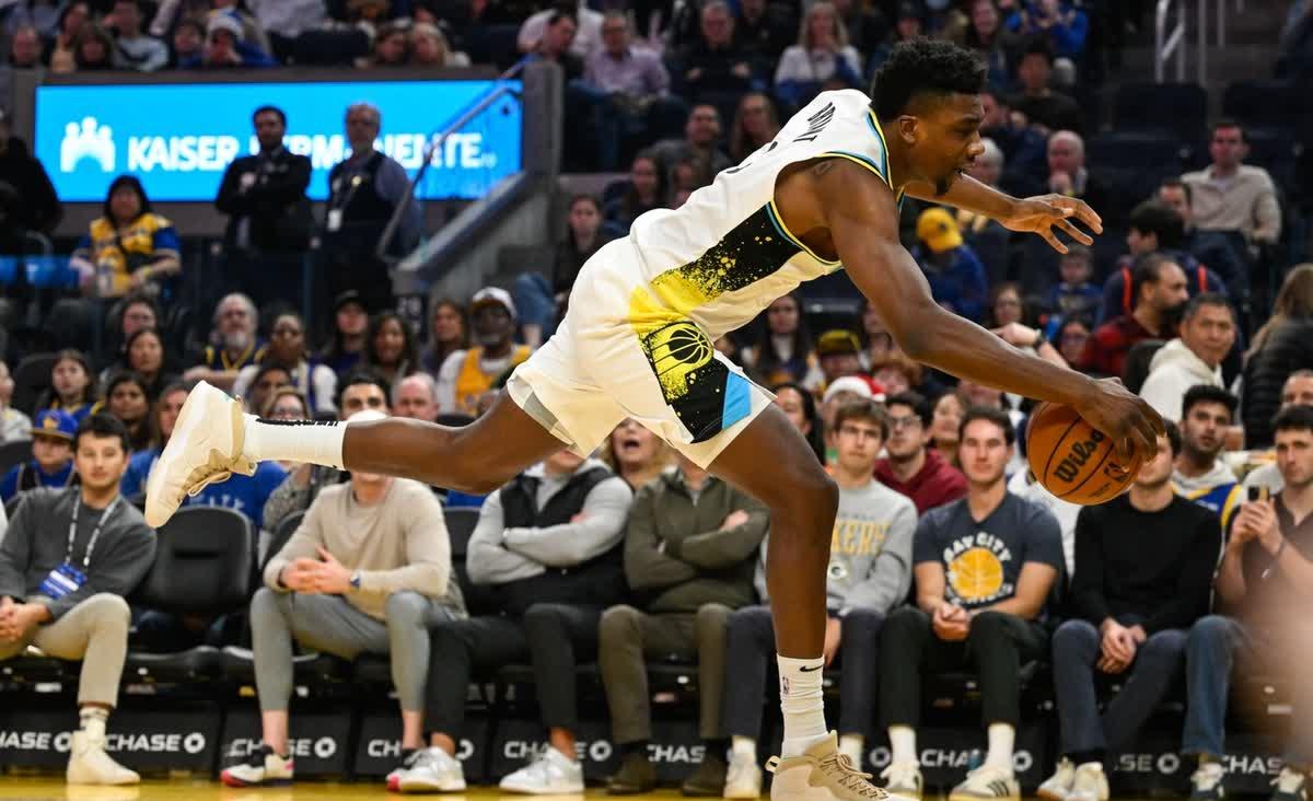 西亚卡姆狂砍莫兰特分，公牛迎来新赛季高光！