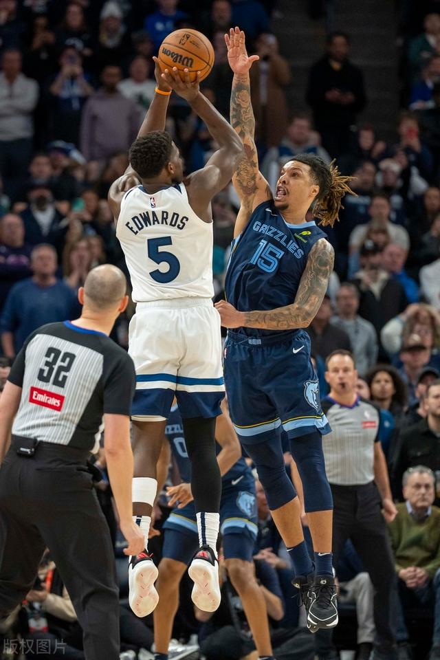 关于莫兰特绝杀时刻，公牛点燃赛场，关键时刻神级表现迎来胜利！的信息